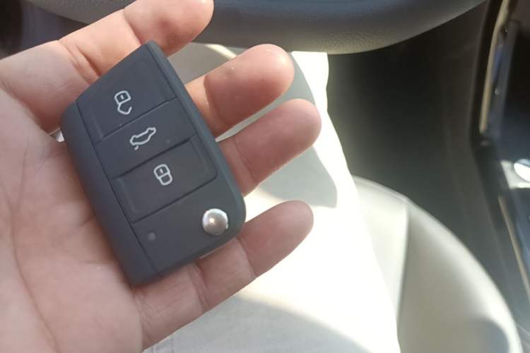 Used Volkswagen Passat 2024 280TSI Business Edition Vehicle Key