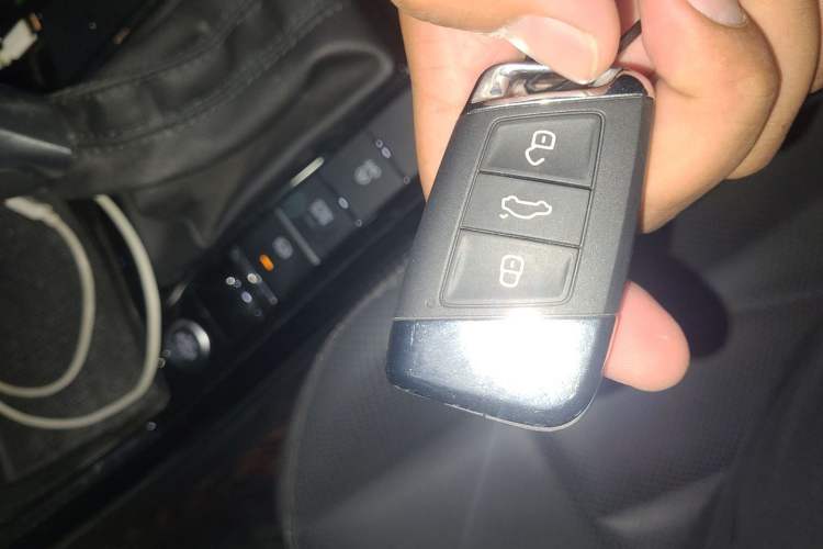 Used Volkswagen Passat 2024 330TSI Starry Elite Edition Vehicle Key