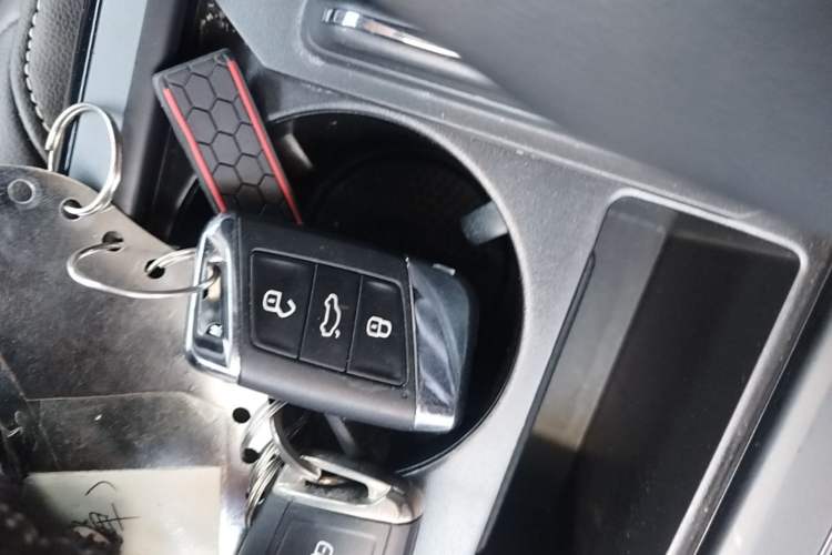 Used Volkswagen Passat 2024 280TSI Business Edition Vehicle Key