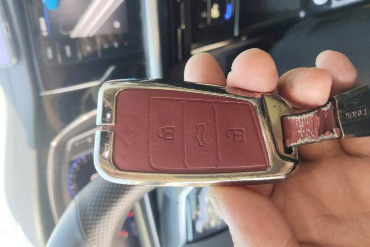 Used Volkswagen Passat 2024 380TSI Dragon Glory Edition Vehicle Key