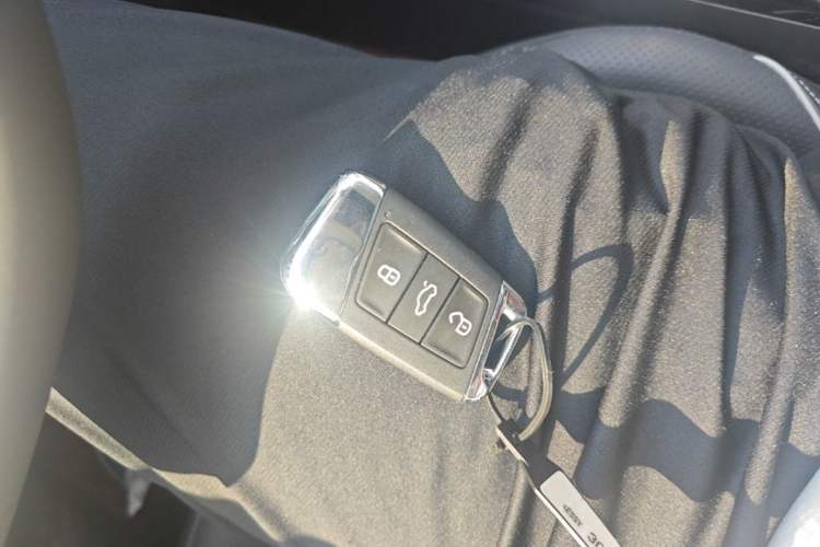 Used Volkswagen Passat 2024 380TSI Starry Dragon Edition Vehicle Key