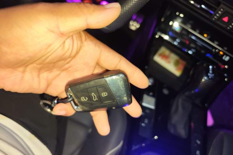 Used Volkswagen Passat 2024 380TSI Dragon Glory Edition Vehicle Key