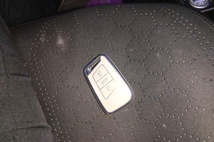 Used Volkswagen Passat 2024 380TSI Dragon Glory Edition Vehicle Key