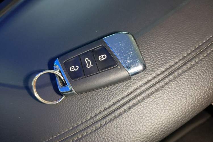 Used Volkswagen Passat 2024 280TSI Business Edition Vehicle Key