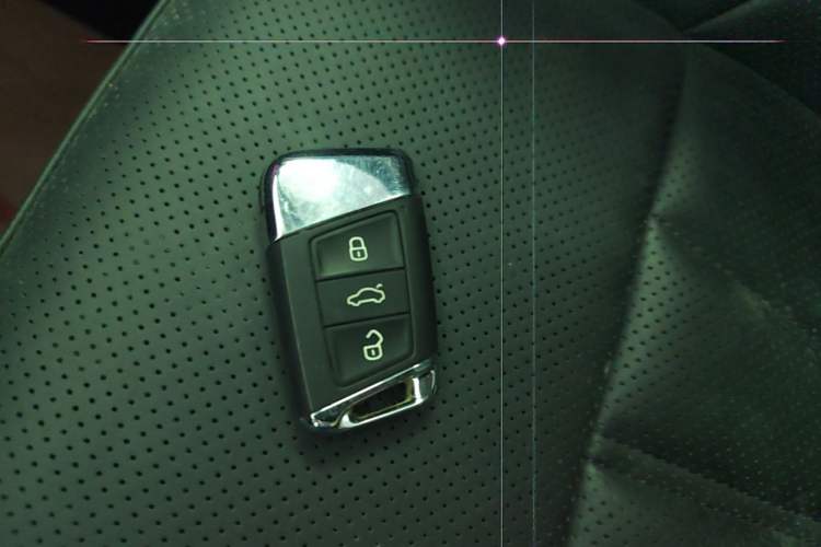 Used Volkswagen Passat 2024 380TSI Luxury Edition Vehicle Key