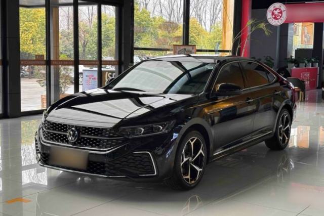 Used Volkswagen Passat 2024 380TSI Starry Luxury Edition