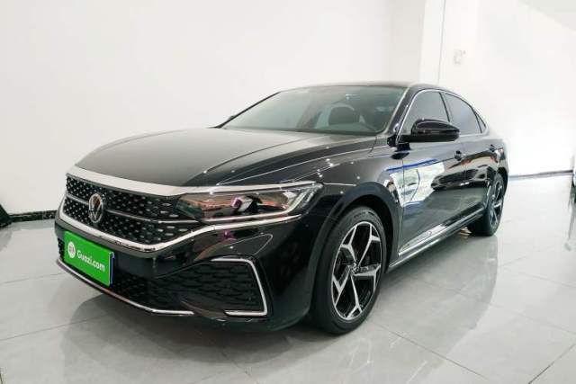 Used Volkswagen Passat 2024 380TSI Starry Dragon Edition