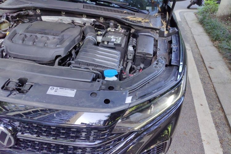 Used Volkswagen Passat 2024 380TSI Starry Dragon Edition Engine Bay Left