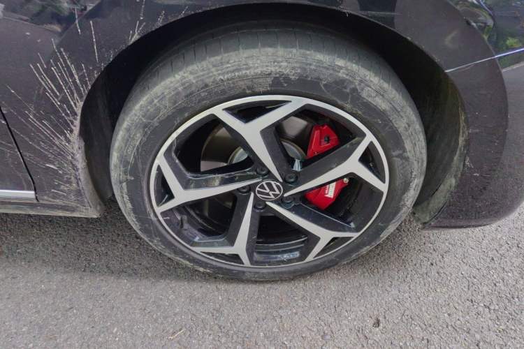 Used Volkswagen Passat 2024 380TSI Starry Dragon Edition Right Front Wheel Hub