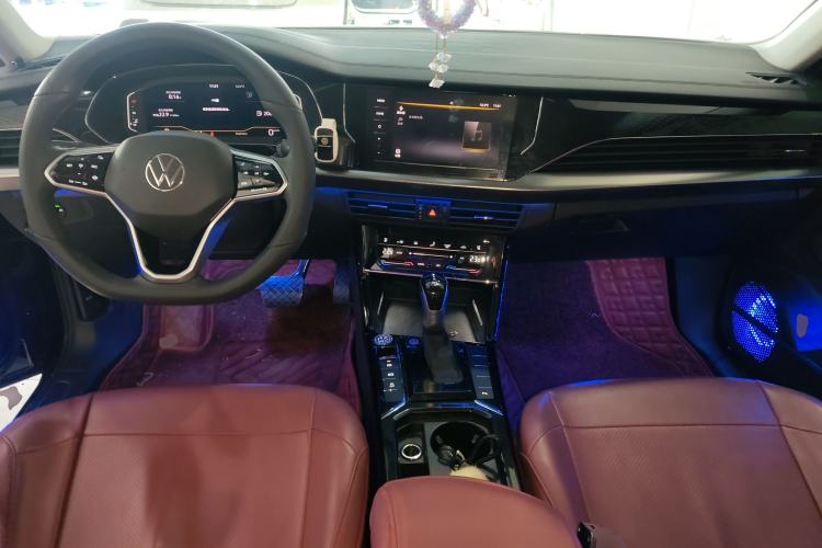 Used Volkswagen Passat 2024 380TSI Starry Elite Edition Center Console
