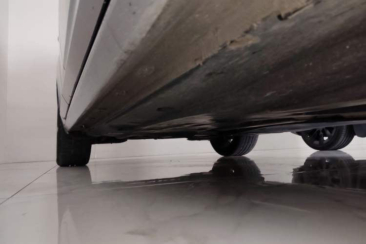 Used Volkswagen Passat 2024 380TSI Starry Elite Edition Right Side Sill