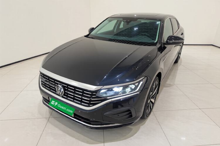 Volkswagen Passat 2025 Premium Version 380TSI Dragon Edition