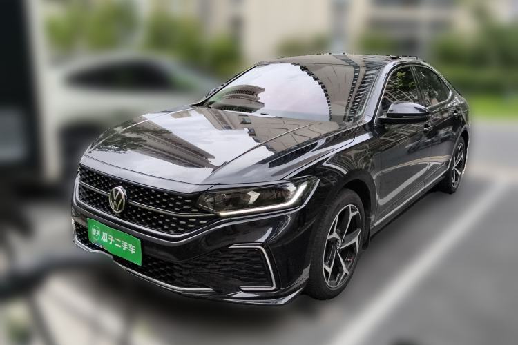 Gebrauchter Volkswagen Passat 2025 Outstanding Model 330TSI Starry Elite Edition Guazi used car, China used car export, Used car for sale, Used  cars, Cheapest cars for sale