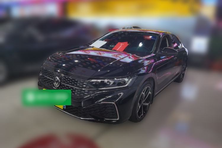 Used Volkswagen Passat 2025 Outstanding Model 380TSI Starry Dragon Edition Guazi used car, China used car export, Used car for sale, Used cars, Cheapest cars for sale