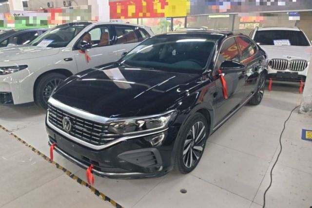 Volkswagen Passat 2025 Premium Version 380TSI Dragon Edition usado