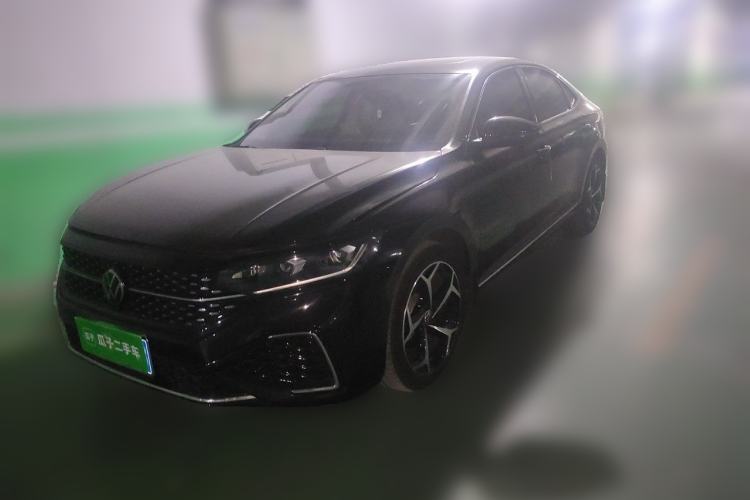 Volkswagen Passat 2025 Outstanding Model 380TSI Starry Dragon Edition