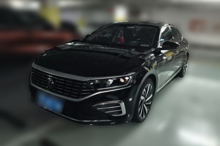 Volkswagen Passat 2025 Premium Version 380TSI Dragon Edition
