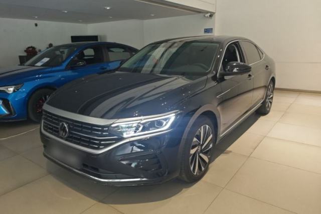 Used Volkswagen Passat 2025 Outstanding Model 380TSI Dragon Glory Edition