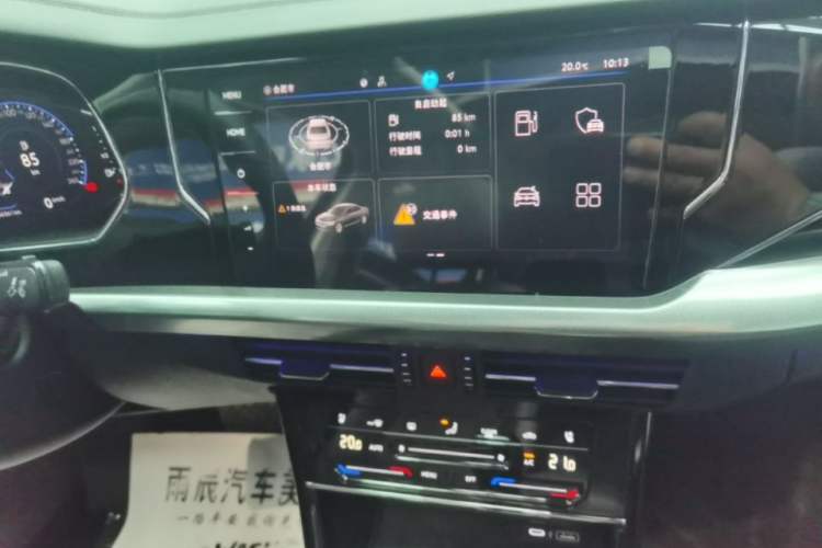Used Volkswagen Passat 2025 Outstanding Model 380TSI Dragon Glory Edition Audio And AC Panel