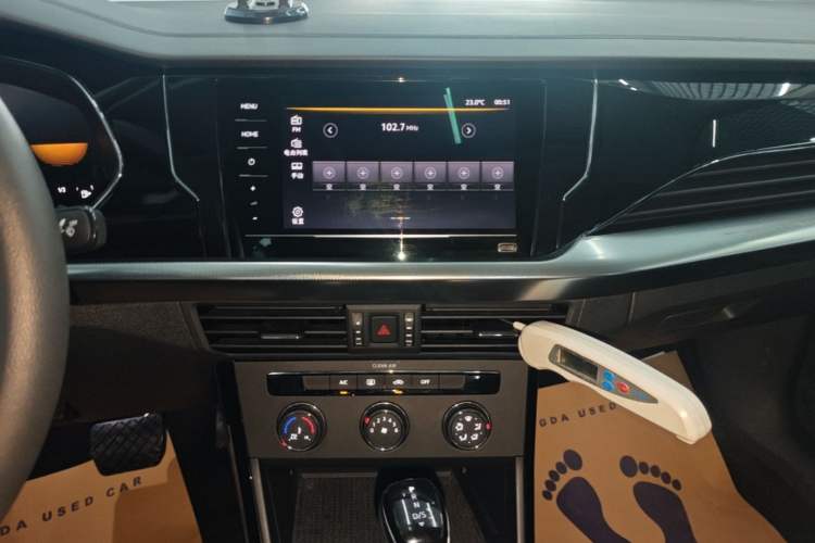 Used Volkswagen Passat 2025 Outstanding Model 280TSI Business Edition Audio And AC Panel