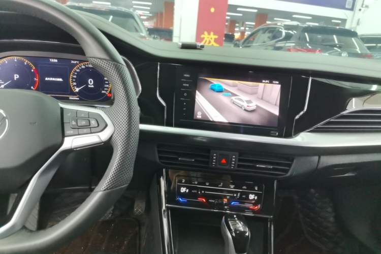 Used Volkswagen Passat 2025 Outstanding Model 380TSI Starry Dragon Edition Audio And AC Panel
