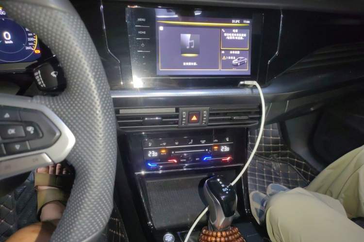 Used Volkswagen Passat 2025 Outstanding Model 380TSI Starry Dragon Edition Audio And AC Panel