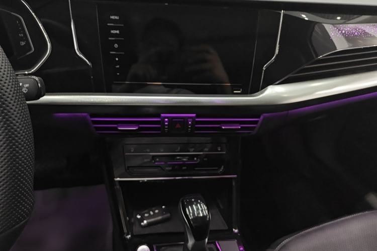 Used Volkswagen Passat 2025 Outstanding Model 380TSI Starry Dragon Edition Audio And AC Panel
