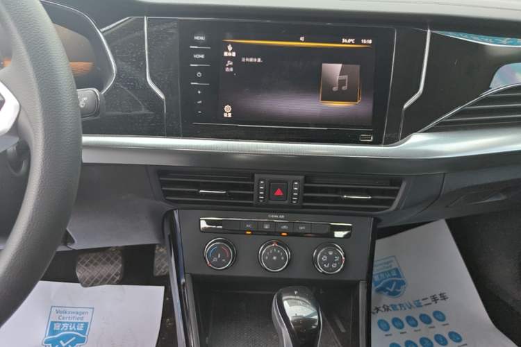 Used Volkswagen Passat 2025 Outstanding Model 280TSI Business Edition Audio And AC Panel