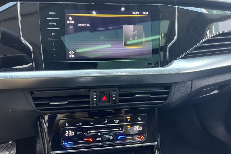 Used Volkswagen Passat 2025 Outstanding Model 380TSI Starry Dragon Edition Audio And AC Panel