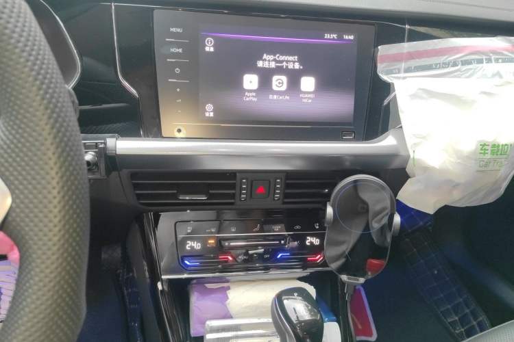 Used Volkswagen Passat 2025 Outstanding Model 380TSI Starry Dragon Edition Audio And AC Panel