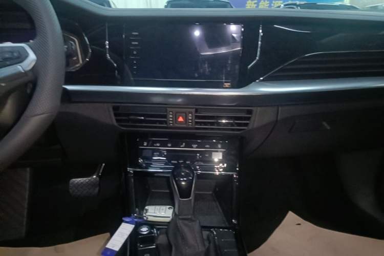 Used Volkswagen Passat 2025 Outstanding Model 380TSI Starry Dragon Edition Audio And AC Panel