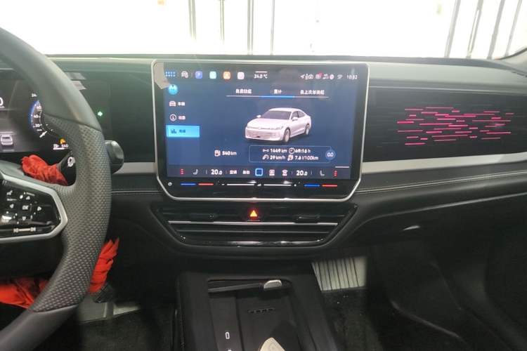 Used Volkswagen Passat 2025 Pro 300TSI Dragon Glory Edition Audio And AC Panel