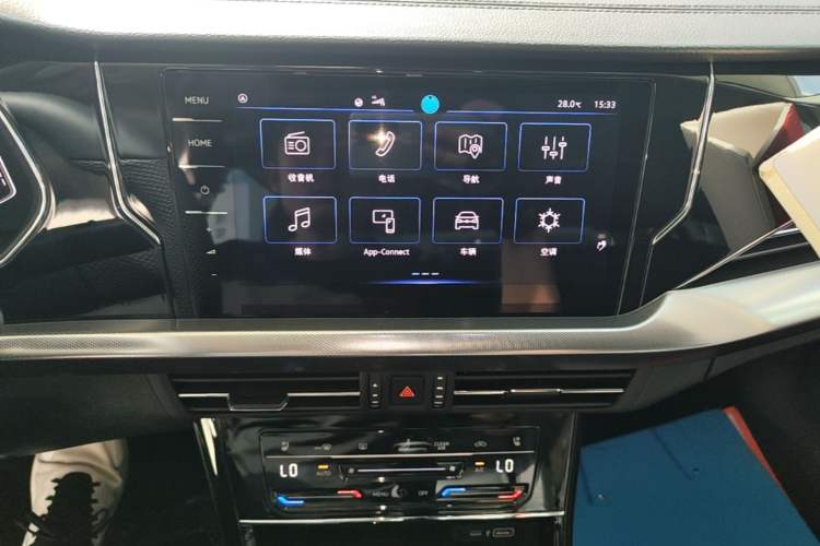 Used Volkswagen Passat 2025 Outstanding Model 380TSI Dragon Glory Edition Audio And AC Panel