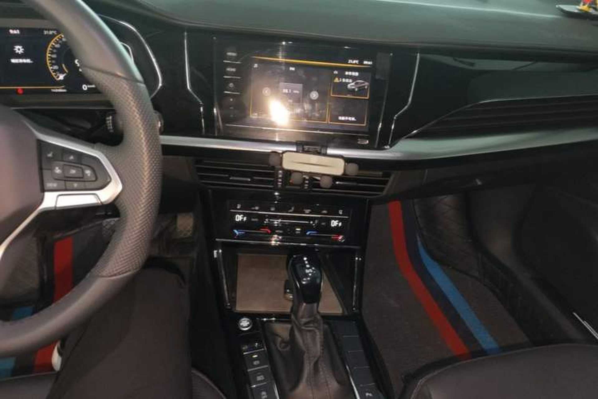Used Volkswagen Passat 2025 Premium Version 380TSI Dragon Edition Audio And AC Panel