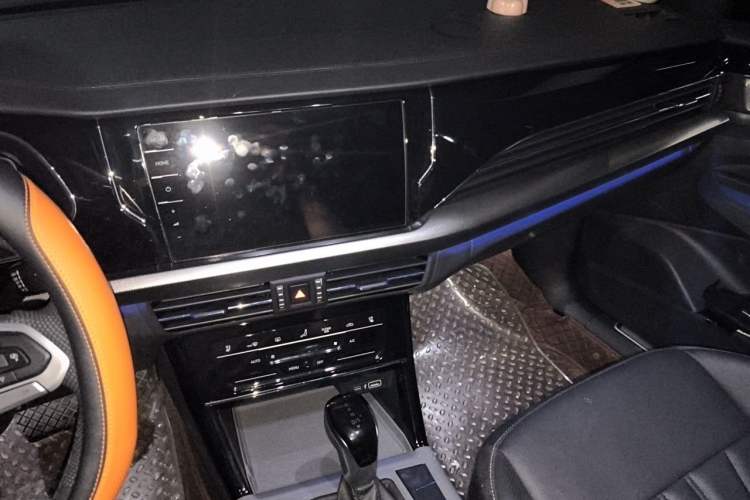Used Volkswagen Passat 2025 Outstanding Model 380TSI Starry Dragon Glorious Edition Audio And AC Panel