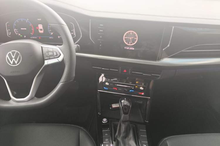 Used Volkswagen Passat 2025 Outstanding Model 380TSI Starry Dragon Glorious Edition Audio And AC Panel