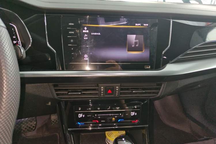 Used Volkswagen Passat 2025 Outstanding Model 330TSI Starry Elite Edition Audio And AC Panel