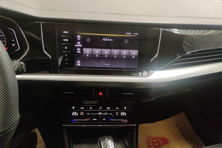 Used Volkswagen Passat 2025 Outstanding Model 380TSI Starry Dragon Edition Audio And AC Panel