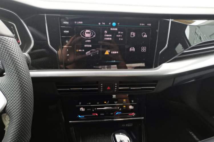 Used Volkswagen Passat 2025 Outstanding Model 380TSI Starry Dragon Glorious Edition Audio And AC Panel