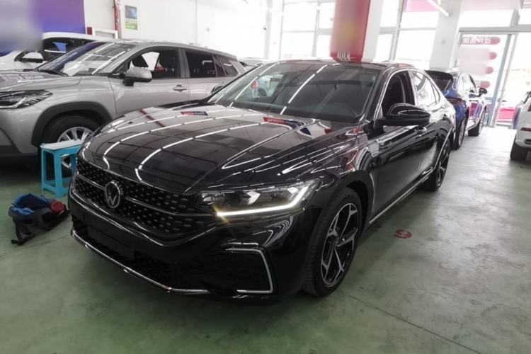 Used Volkswagen Passat 2025 Outstanding Model 380TSI Starry Dragon Edition Guazi used car, China used car export, Used car for sale, Used  cars, Cheapest cars for sale