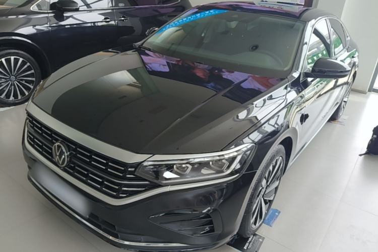 Used Volkswagen Passat 2025 Outstanding Model 380TSI Dragon Glory Edition Guazi used car, China used car export, Used car for sale, Used Volkswagen cars, Cheapest cars for sale