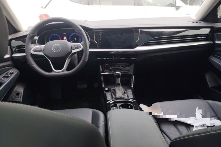 Used Volkswagen Passat 2025 Outstanding Model 380TSI Starry Dragon Glorious Edition Center Console