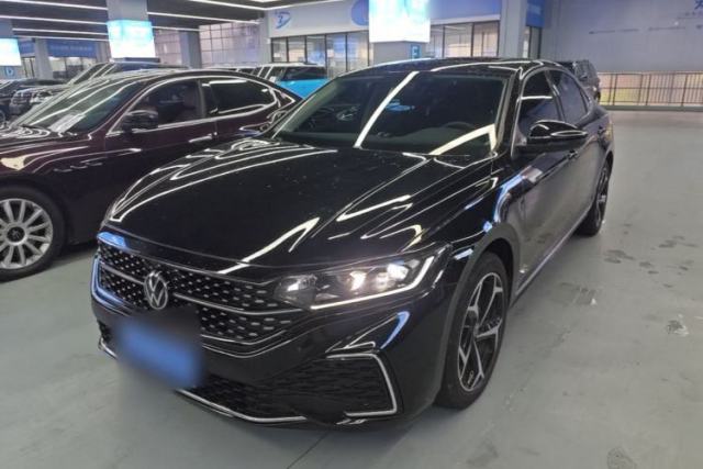 Używany Volkswagen Passat 2025 Outstanding Model 380TSI Starry Dragon Edition