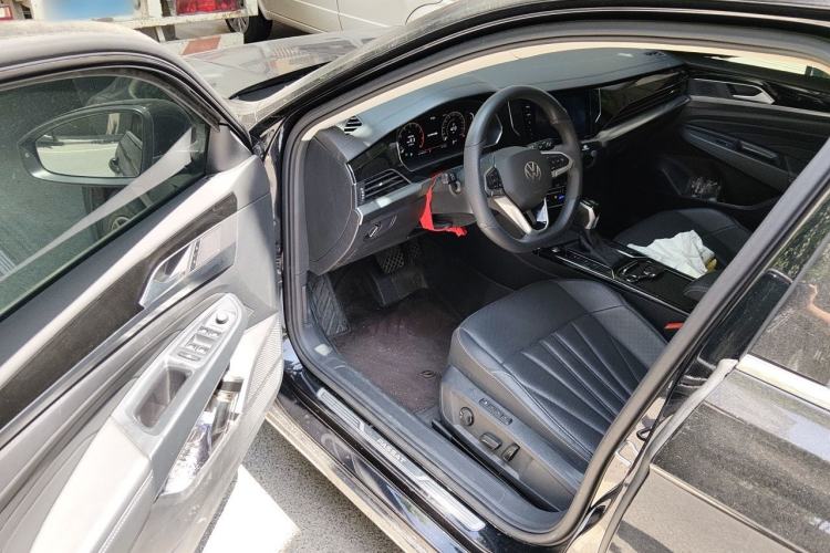 Used Volkswagen Passat 2025 Outstanding Model 380TSI Starry Dragon Edition Driver Seat