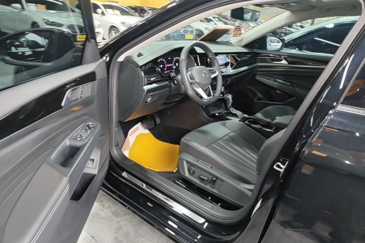 Used Volkswagen Passat 2025 Outstanding Model 380TSI Starry Dragon Edition Driver Seat