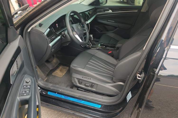 Used Volkswagen Passat 2025 Outstanding Model 380TSI Starry Dragon Edition Driver Seat