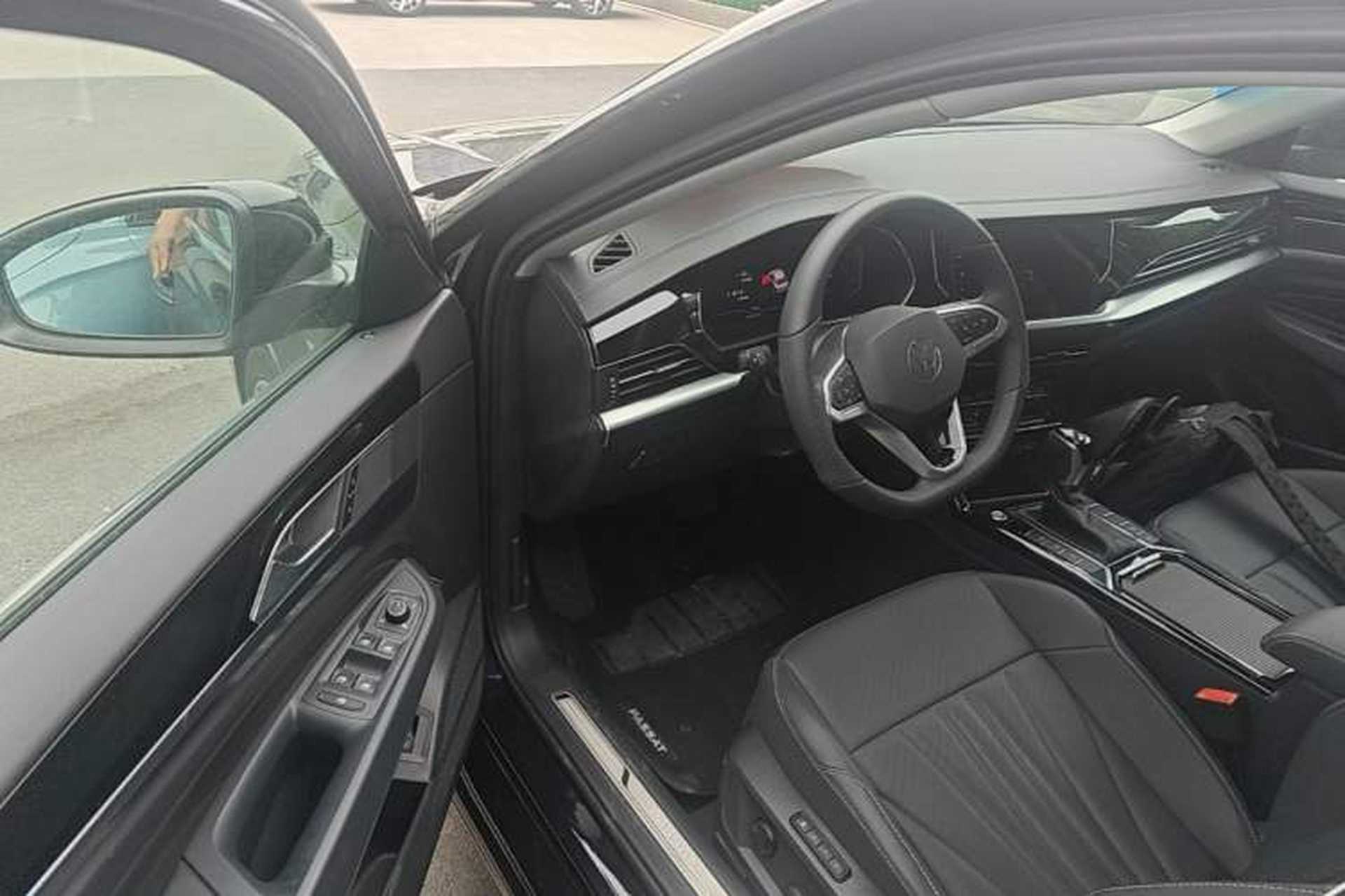 Used Volkswagen Passat 2025 Outstanding Model 380TSI Starry Dragon Glorious Edition Driver Seat