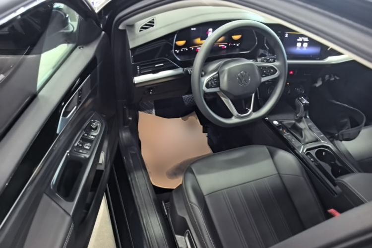 Used Volkswagen Passat 2025 Outstanding Model 280TSI Business Edition Driver Seat