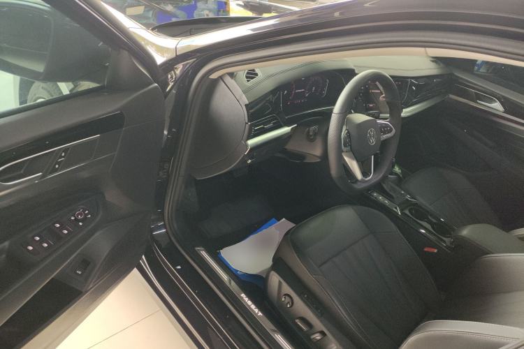 Used Volkswagen Passat 2025 Outstanding Model 380TSI Starry Dragon Glorious Edition Driver Seat
