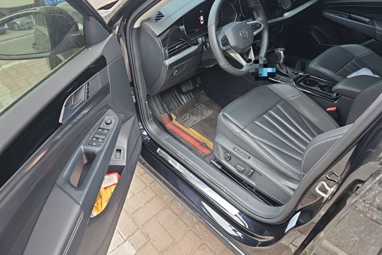 Used Volkswagen Passat 2025 Premium Version 380TSI Dragon Edition Driver Seat